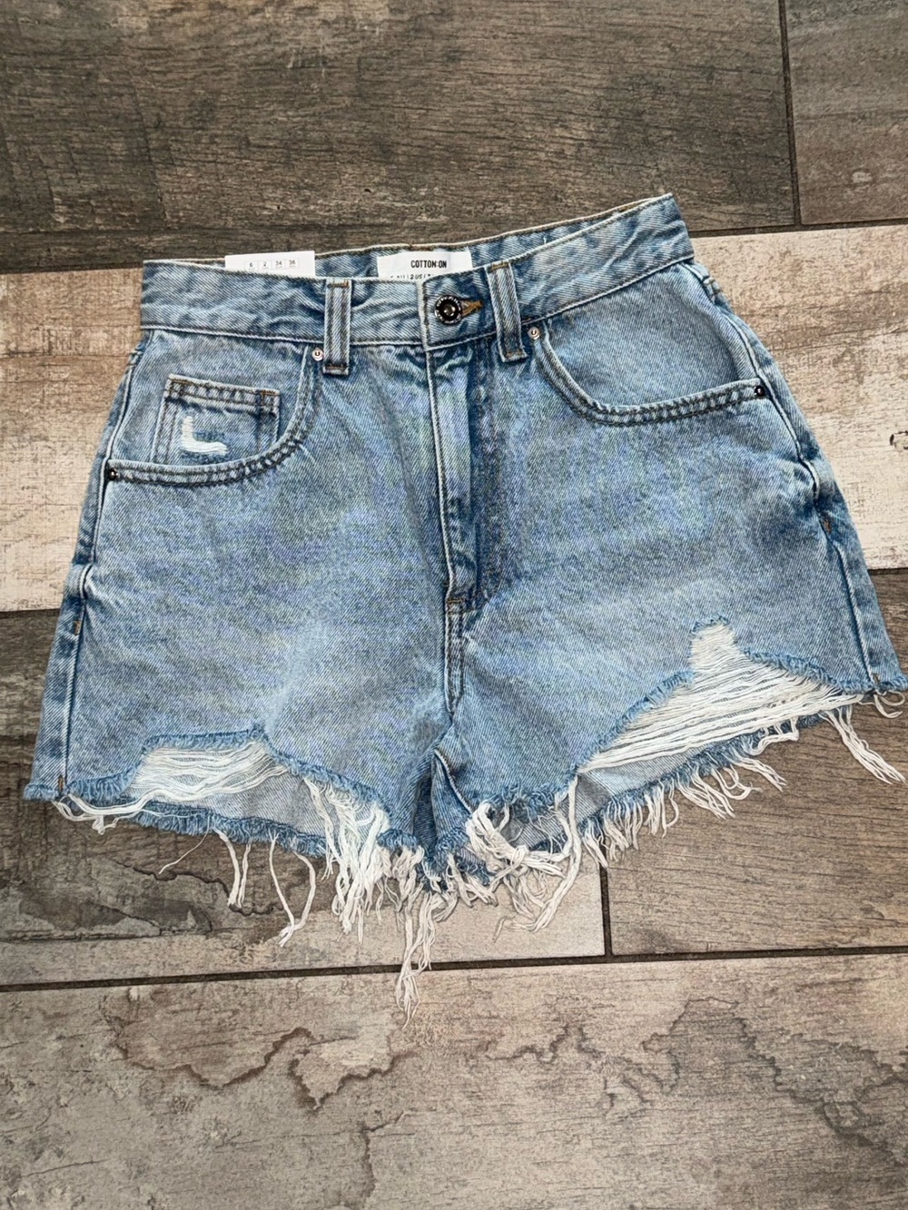 COTTON:ON Cotton On *NWT* High Mom Ripped Denim Shorts | Women’s Sz 2